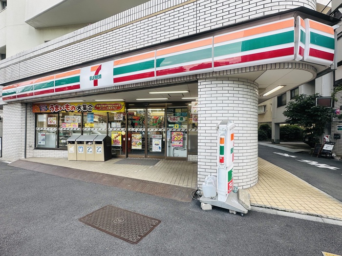 コンビニ　セブンイレブン・魚籃坂店（コンビニ）まで300m