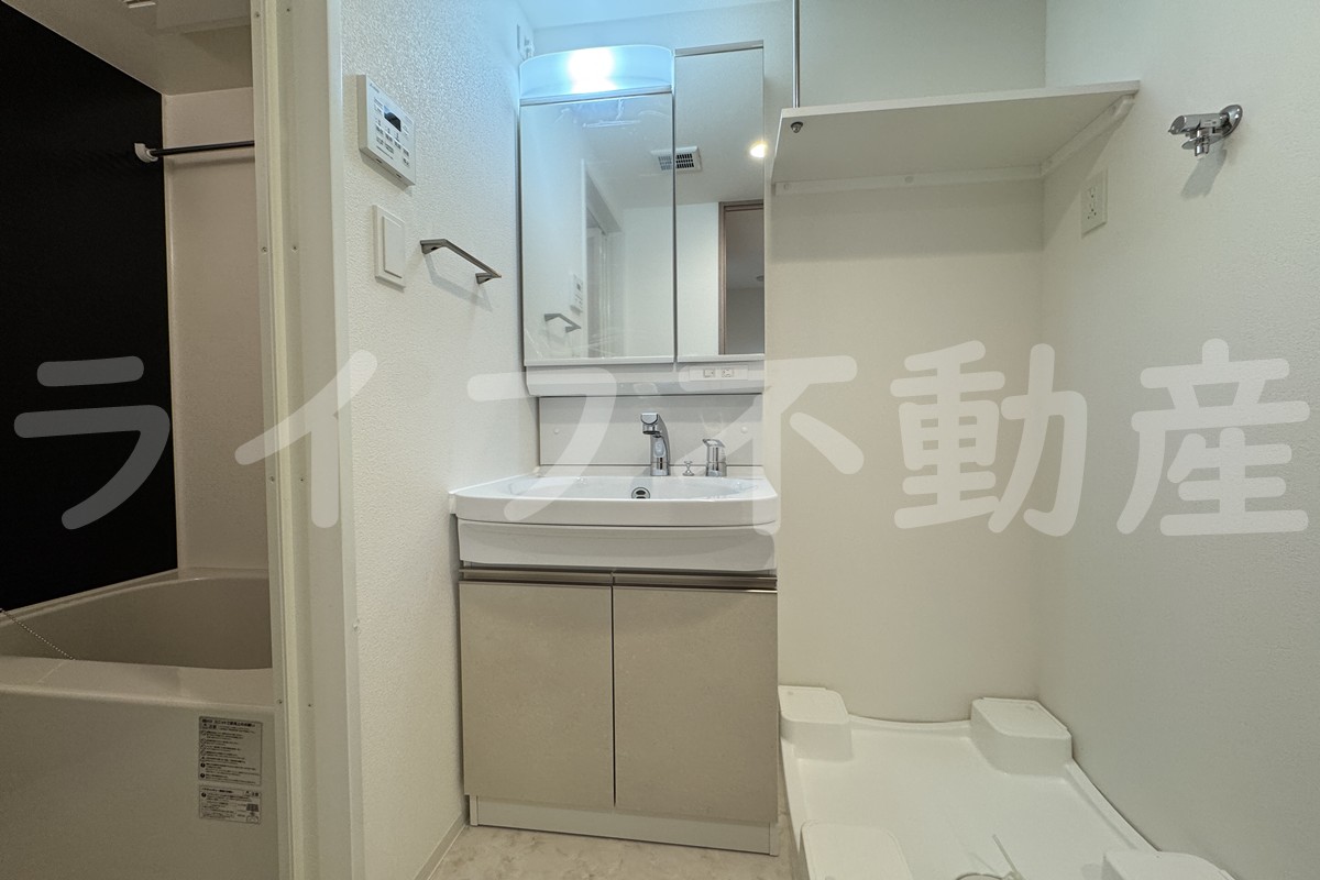 洗面設備　朝の身支度には欠かせない独立洗面化粧台