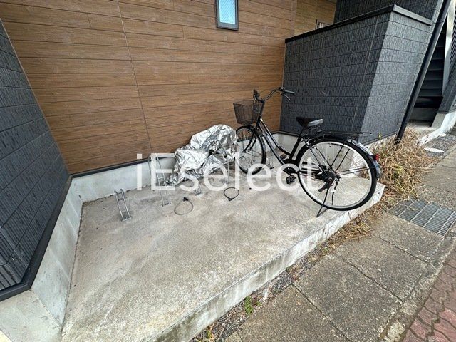 駐車場　敷地内駐輪スペース