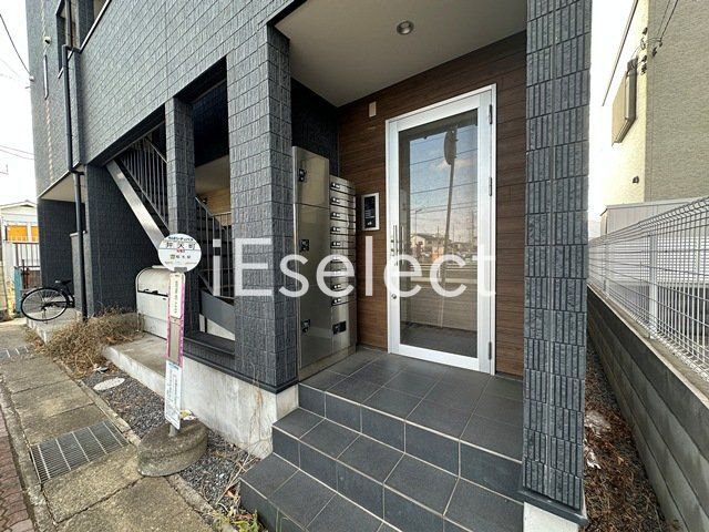 エントランス　建物入り口部分です