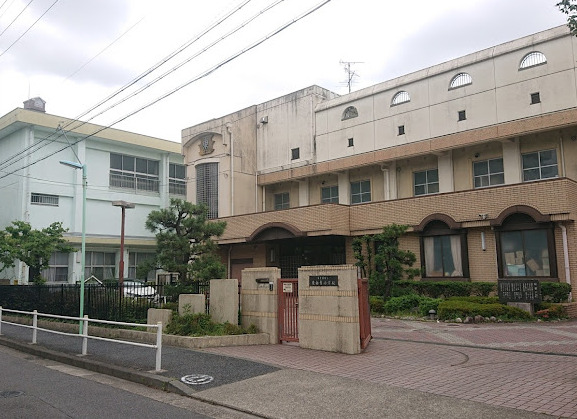 小学校　名古屋市立東白壁小学校（小学校）まで611m