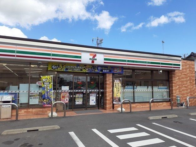 コンビニ　セブンイレブン大網白里市役所前店（コンビニ）まで850m