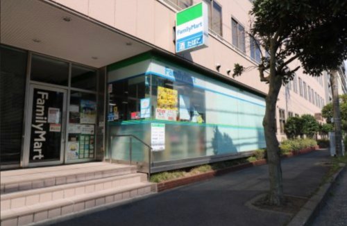 コンビニ　ファミリーマート ソードビル店（コンビニ）まで486m