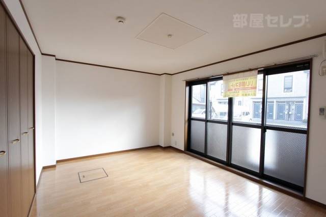 居室・リビング　明るい洋室です。