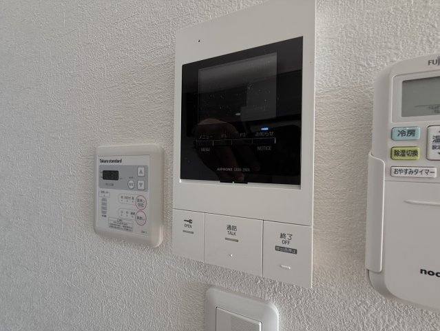 セキュリティ　同物件別部屋写真