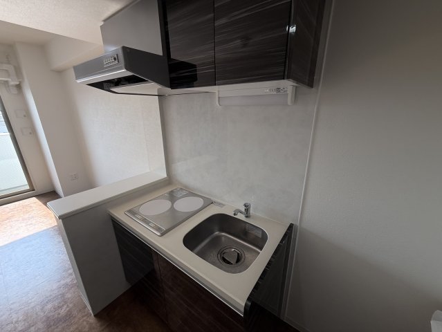 キッチン　同物件別部屋写真