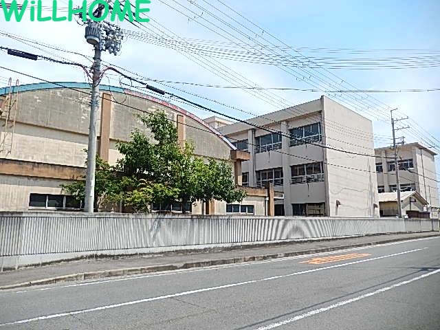 小学校　和歌山市立木本小学校（小学校）まで749m