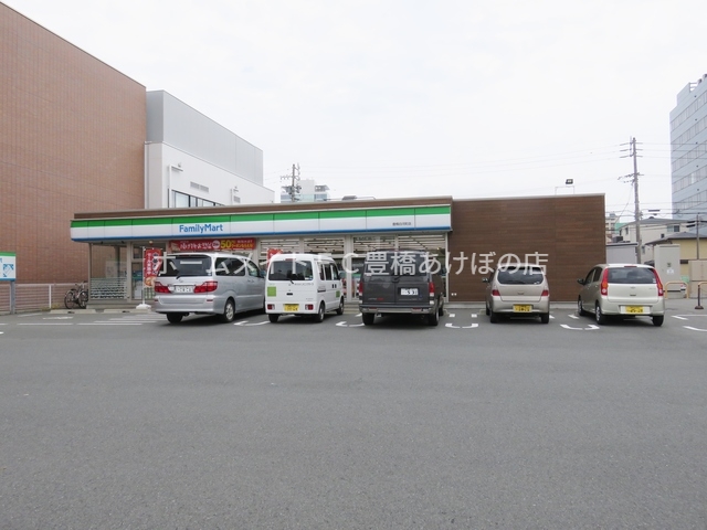 コンビニ　ファミリーマート豊橋白河町店（コンビニ）まで292m