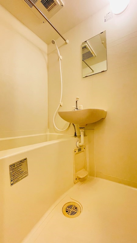 バス・シャワールーム　当物件の参考写真です。