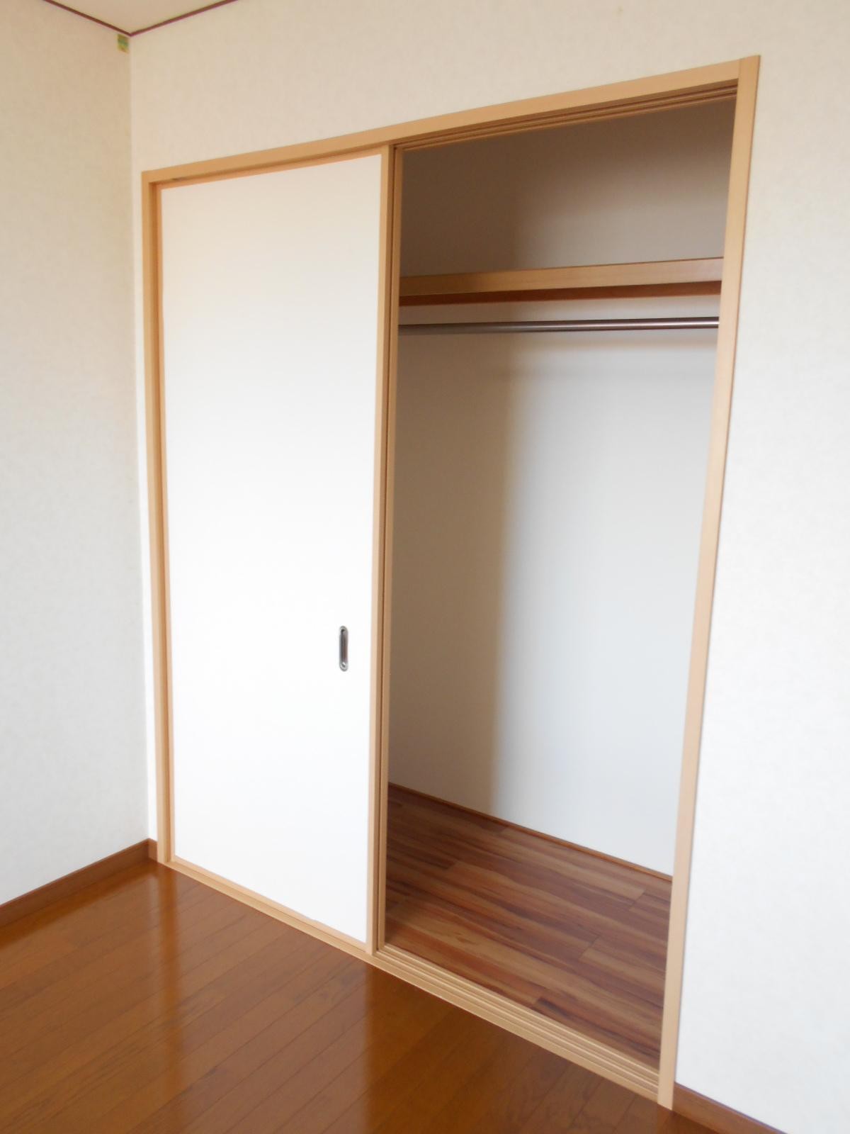 収納　洋服をたっぷり収納できます