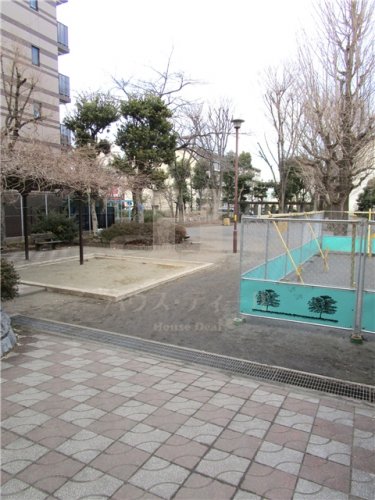 公園　東坂下二丁目公園（公園）まで1017m