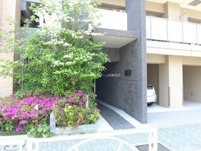 エントランス　★《見学予約受付中》当店では契約金がクレジット決済可能です★