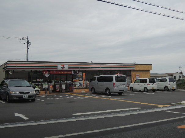 コンビニ　セブンイレブン 八尾水越東店（コンビニ）まで827m
