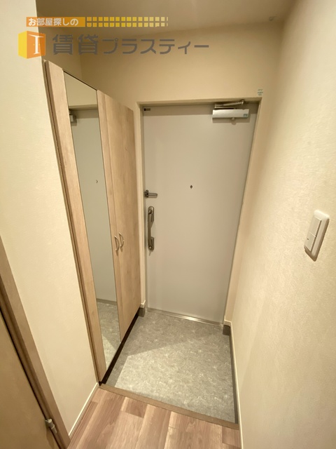 玄関　シューズボックス付き。