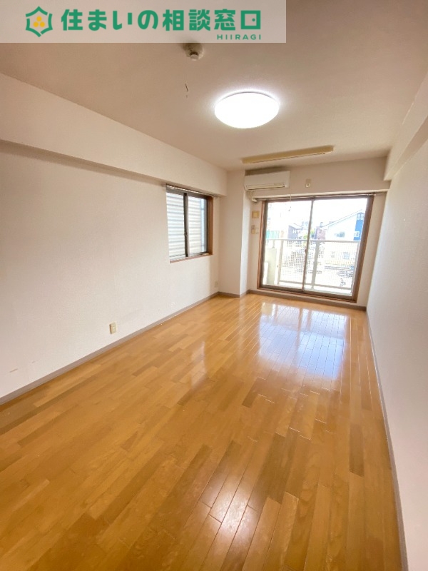 居室・リビング　同型