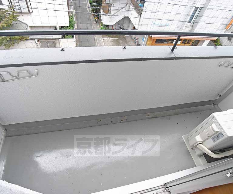 バルコニー　すぺーすのあるバルコニーです。