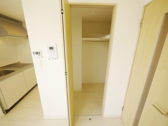 収納　★奥行きのある収納です★