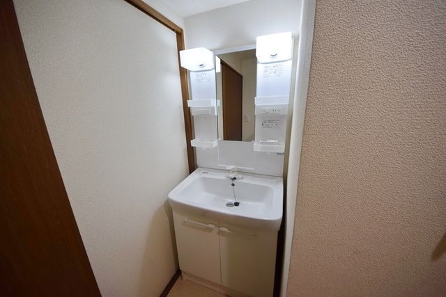 洗面設備　★便利な独立洗面台★