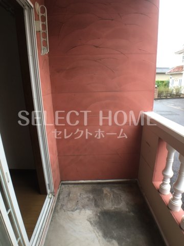 バルコニー　暖かな日差しのふりそそぐバルコニー