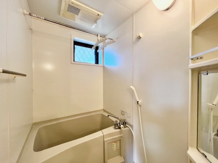 バス・シャワールーム　お風呂です