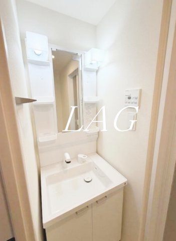 洗面設備　独立洗面台です。