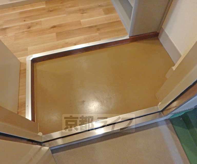 玄関　玄関です。