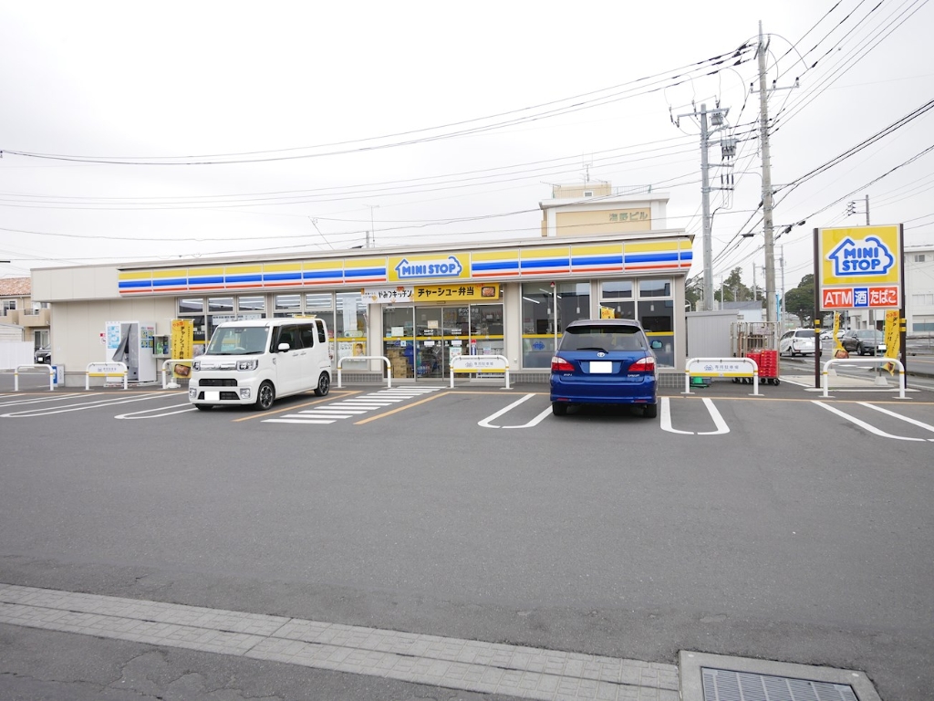 コンビニ　ミニストップ　日立諏訪店（コンビニ）まで38m