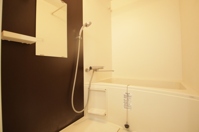 バス・シャワールーム　※別室の参考写真の為、現況優先です。