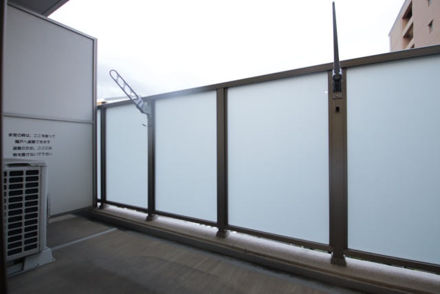 バルコニー　※別室の参考写真の為、現況優先です。