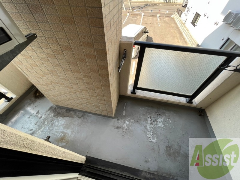 バルコニー　バルコニーが付いていますので一息ついてみてはいかがですか。