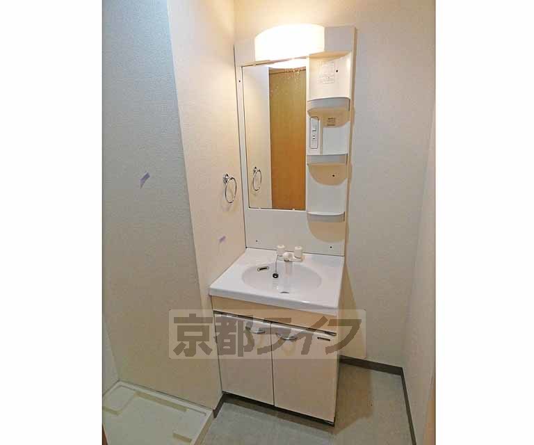 洗面設備　洗面台です。