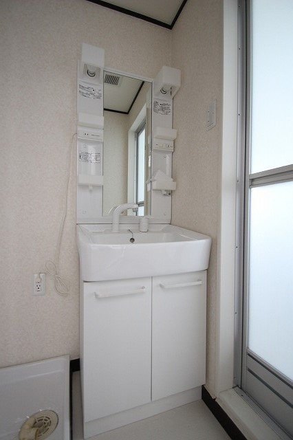 洗面設備　同物件別号室のものです。