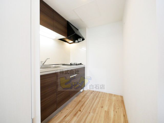 キッチン　人気で使用しやすい独立型システムキッチンです♪