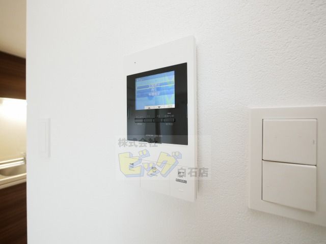 セキュリティ　防犯面で安心のＴＶモニターホン設備が付いています♪