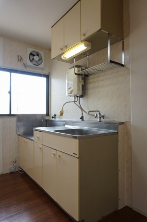 キッチン　写真は類似です。