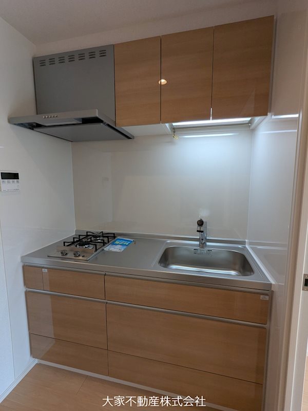 キッチン　※同タイプ。別フロア写真の為イメージ。現況優先。