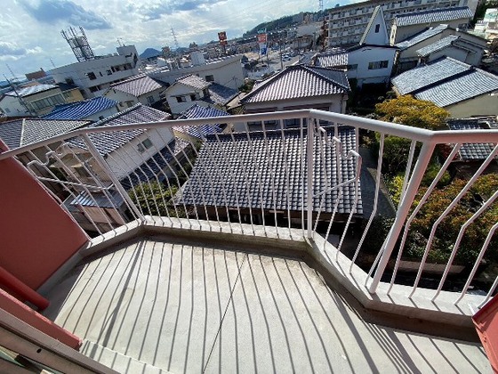 バルコニー　※別部屋の写真です