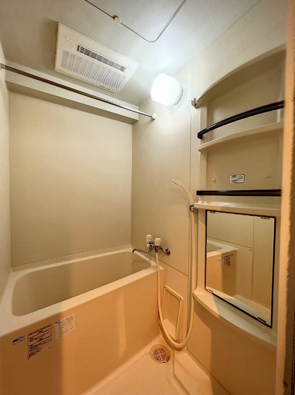 バス・シャワールーム　バスルーム