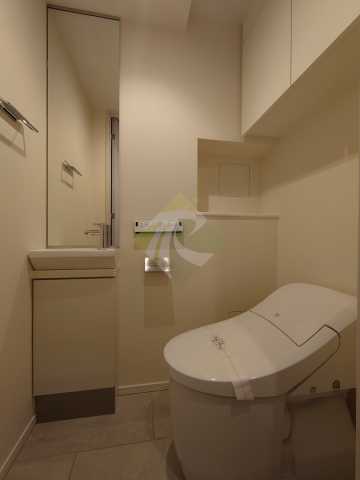 トイレ　ザ・パークハビオ新宿