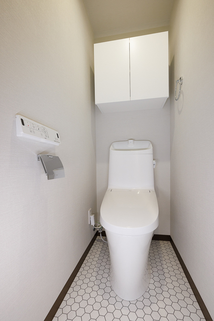 トイレ　※写真は同タイプ住戸です。