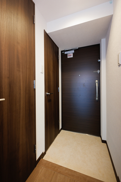 玄関　※写真は同タイプ住戸です。