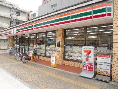 コンビニ　セブンイレブン 烏丸五条店（コンビニ）まで240m