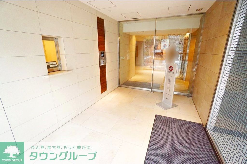 エントランス　エントランス