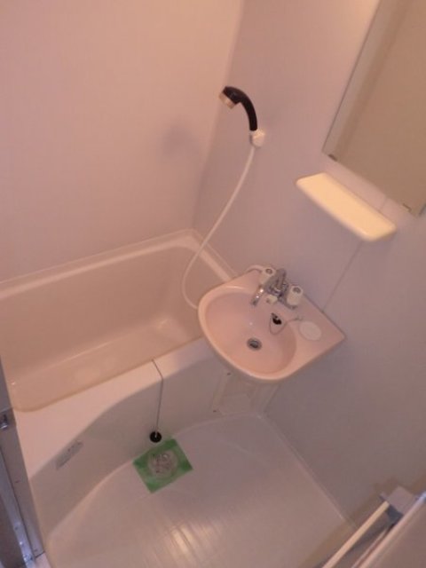 バス・シャワールーム　バスルーム