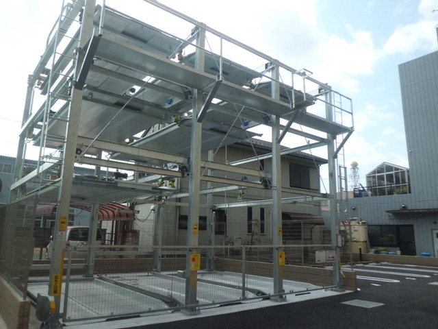 駐車場　立体駐車場