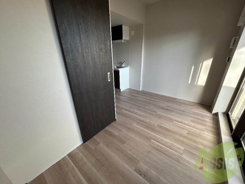 その他部屋・スペース　リビングを別角度から撮影しました。イメージ出来ますでしょうか