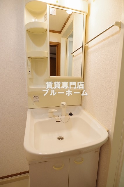 洗面設備　独立洗面台あります！