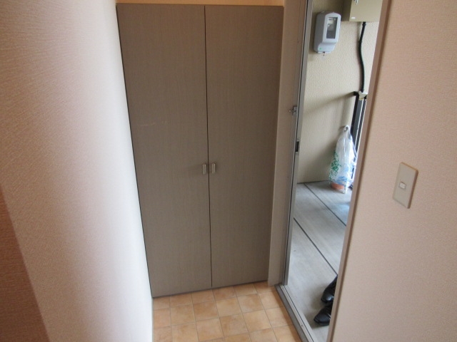 玄関　写真はイメージ