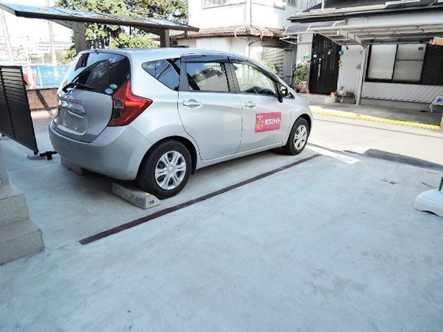 駐車場　駐車場（軽専用・空車要確認）