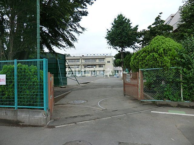 小学校　志木第三小学校（小学校）まで715m